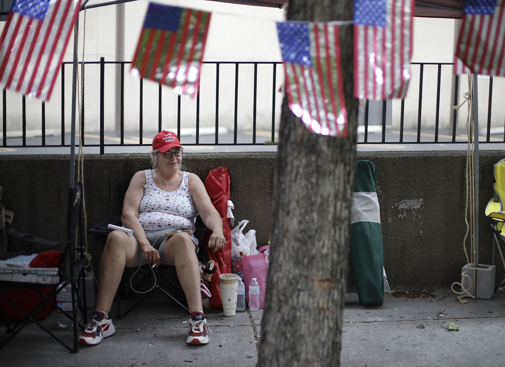 TRUMP CAMPERS